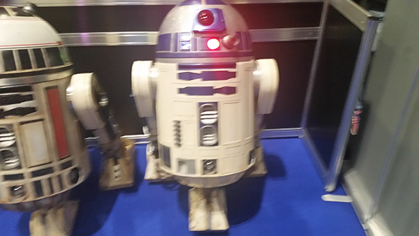 foto van BB-8 live at Star Wars Celebration Europe 2016